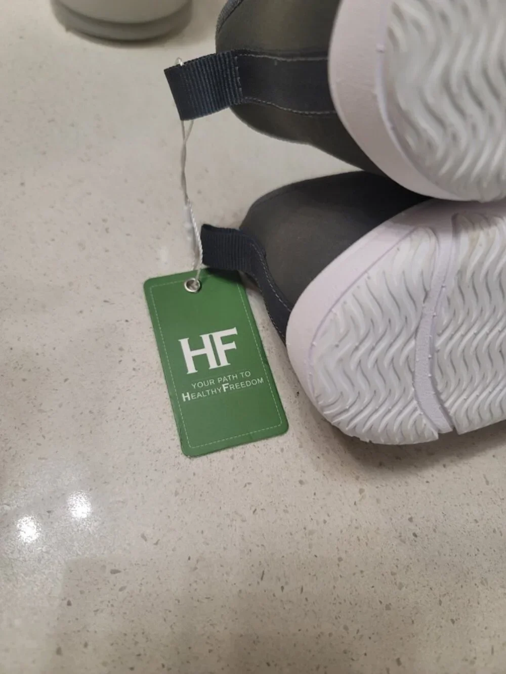 Hike Footwear HF Stride Shoes Black US 9.5 Men's Athletic Sneakers NWT Gray/Whit